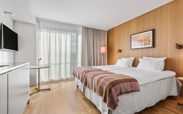 Ten Hotel