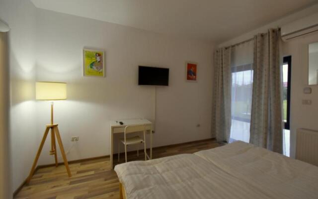 Neferprod Apartments - IS - CAM 02