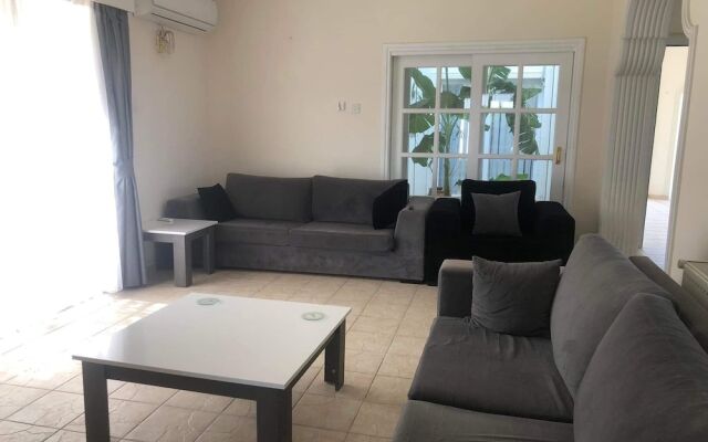 Villa Green Palace, Private Pool, Sea & Mountain Views , Spacious & Beautiful