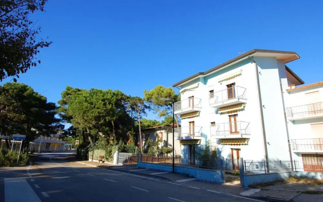 Modern Apartments in Rosolina Mare With Private Parking