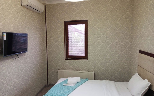 Room N 6 by Kraveli
