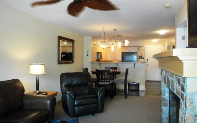 Kaslo Bay Condominium