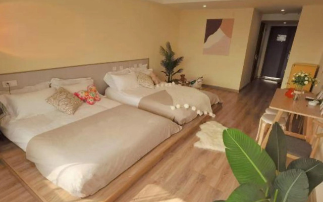 Dalian Outlets Seaview Apartment