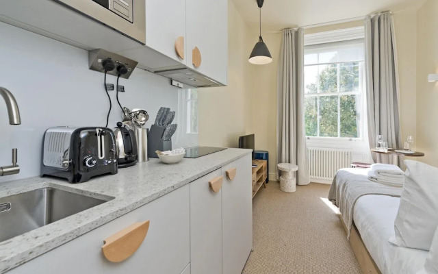 Cosy Studio in Popular NW London Area