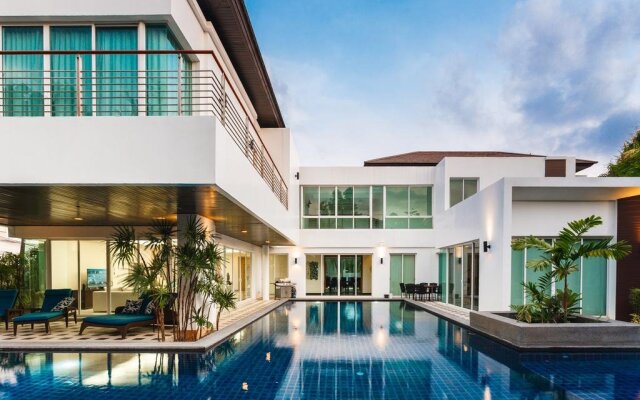 Kyerra Villa by Lofty