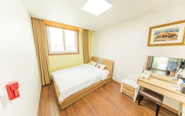 Rgb House Hostel
