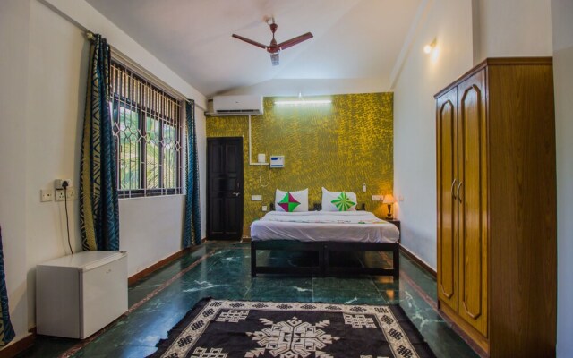 Oyo 13064 Home Luxury with Pool Studio Siolim