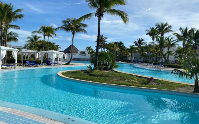 Grand Memories Cayo Largo Hotel