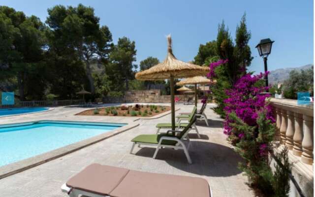 Villa - 6 Bedrooms with Pool - 105092
