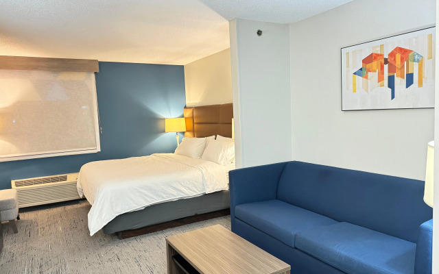 Holiday Inn Express Hotel & Suites St. Paul-Woodbury by IHG