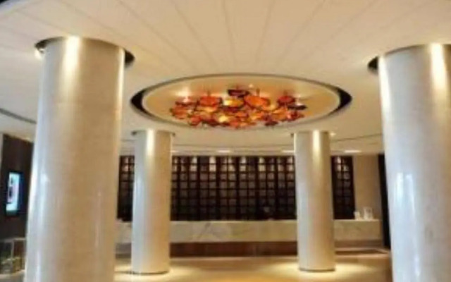 Yantai Celebrity Hotel