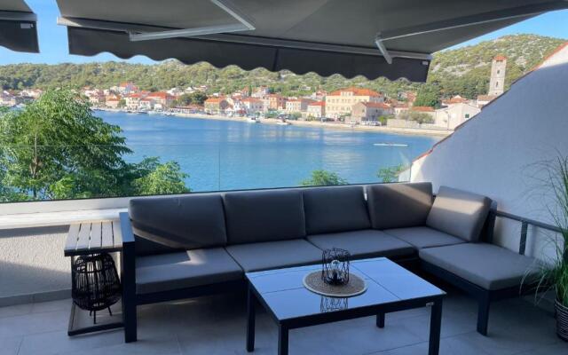 Tisno Central Apartments 2