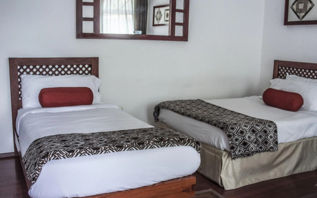 La Esmeralda en el Encanto Hotel Petit