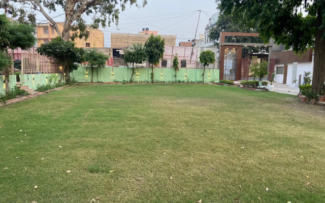 Kedar Dham Hotel