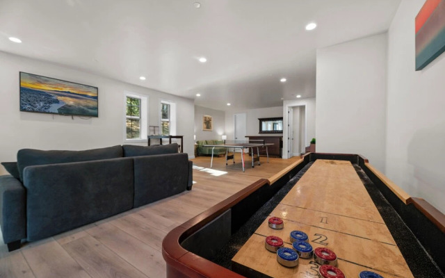 Pine Meadow All Seasons Lodge