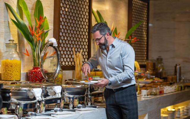 The Oriental Jade Hotel