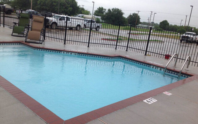 Yorktown Inn And Suites