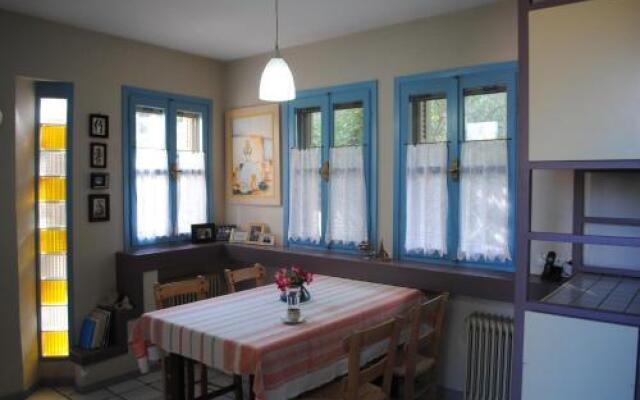 Holiday home 4 bedrooms 2 bathrooms - Nikiana