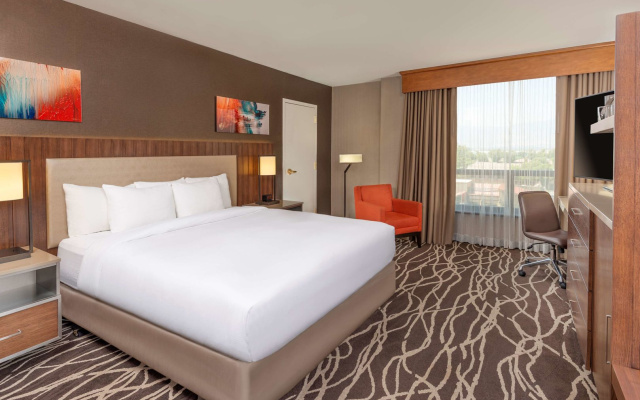 DoubleTree by Hilton Hotel San Bernardino