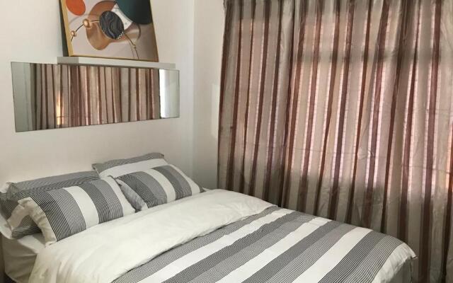 Teke's cheerful 3 bed room villa with swimming pool