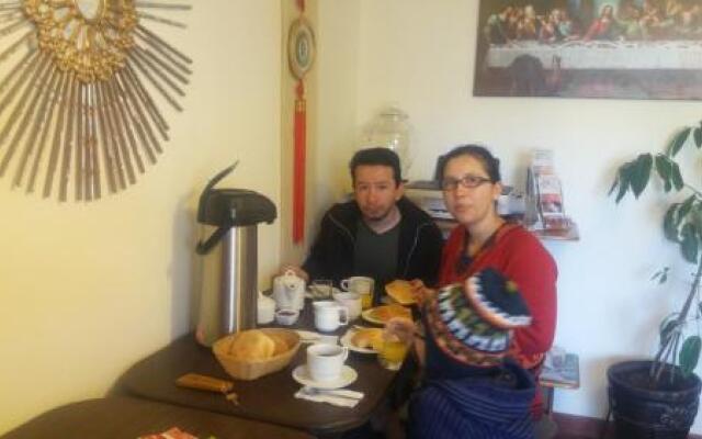 Hospedaje Keros Bed & Breakfast