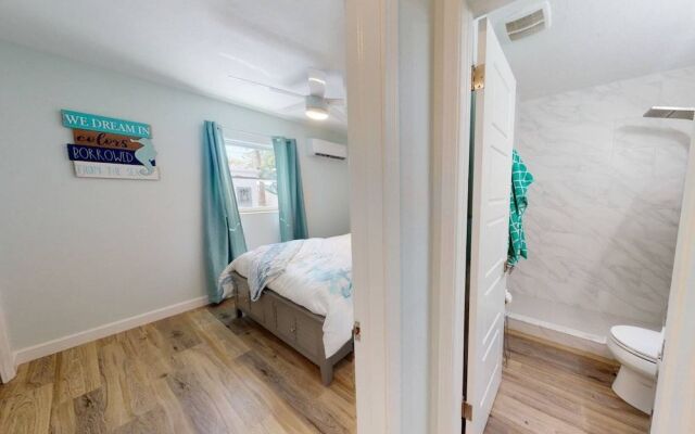 Modern Grove Beautiful 3 Bedroom Home