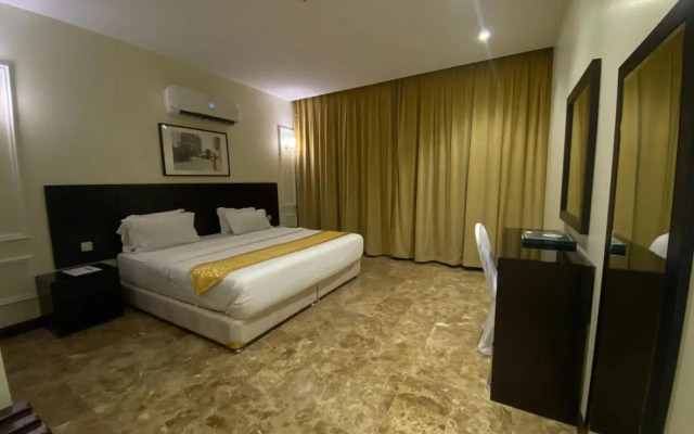 Rollins Hotel