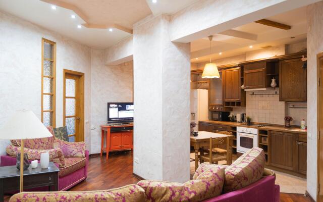 Апартаменты на проспекте Независимости 22