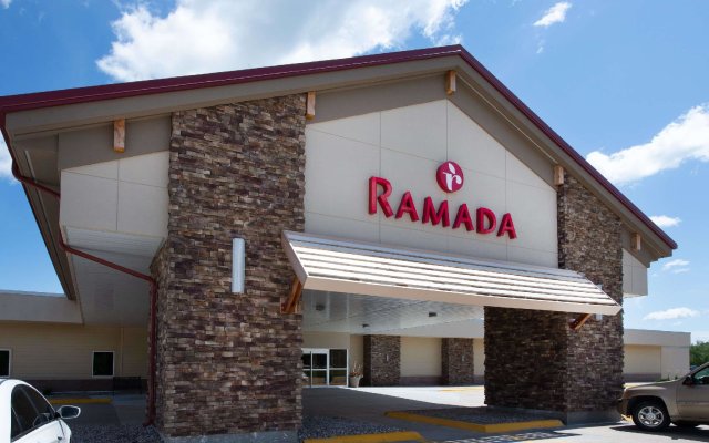 Ramada Hotel & Conference Center by Wyndham Columbus