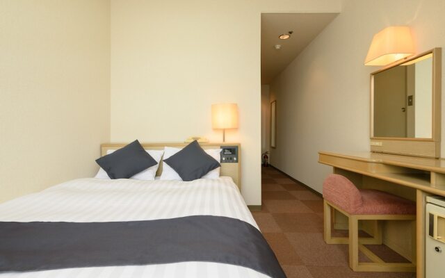 Tabist Ueda Station Hotel