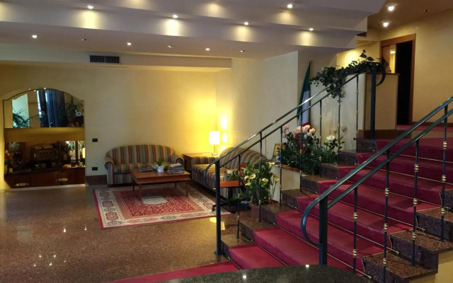 Hotel Savant