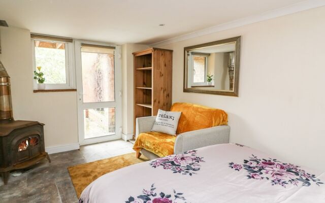 Ynys Cottage