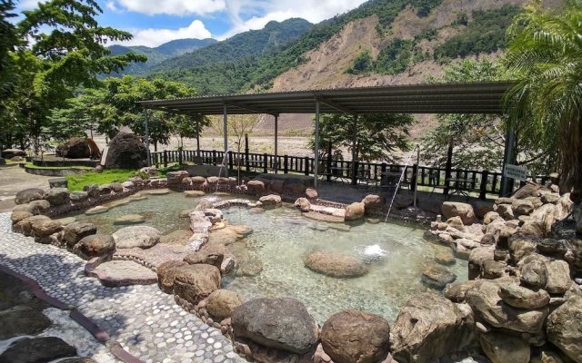 Fangchen Hot Spring Resort