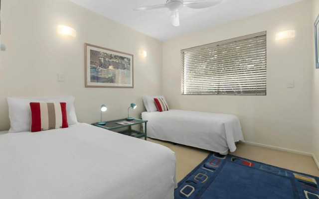 2 Ballin Wonderous White Waters