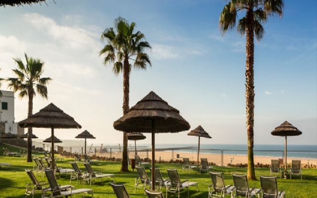 AP Oriental Beach