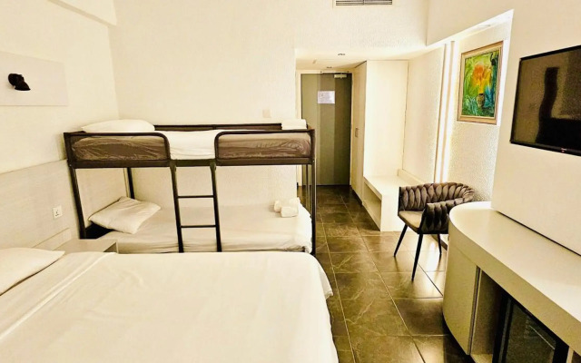 Sveltos Hotel