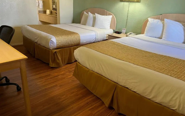 Travelodge By Wyndham Holbrook