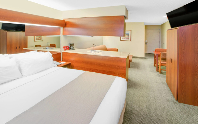 Microtel Inn & Suites by Wyndham Hattiesburg