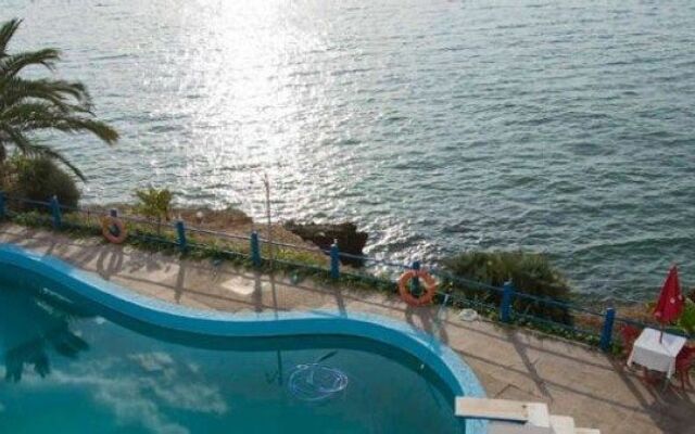 Hostal Montecarlo