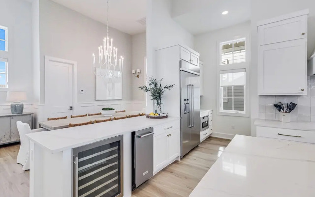 That Beachfront Vibe 140 TUC