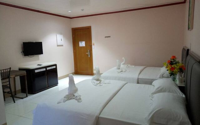 Meaco Royal Hotel - Taytay