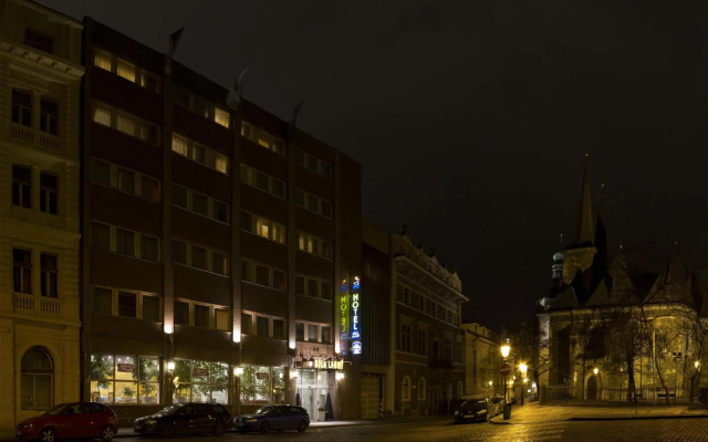 hotelImage