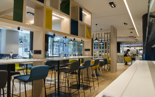 Suites Plaza Hotel & Wellness