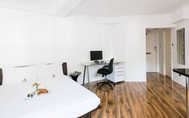 Cosy, Modern Chelsea Studio