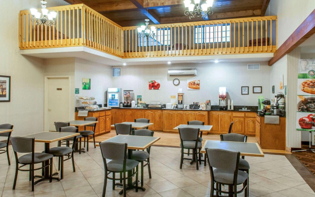 Holiday Inn Express Grants