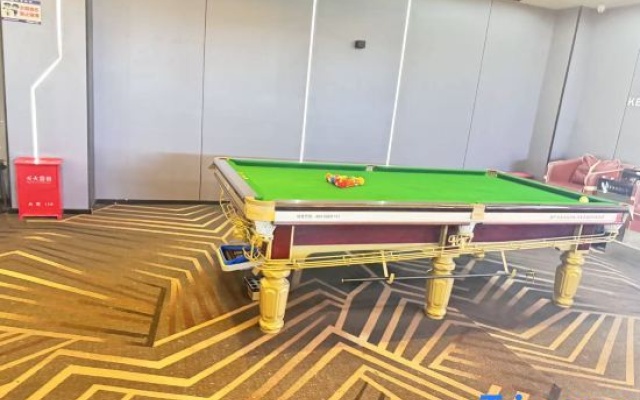 Yuezhi Hotel (Xi'an Chuanghui Community Gaoxin No. 2 High School) — 2-star hotel in Xi'an