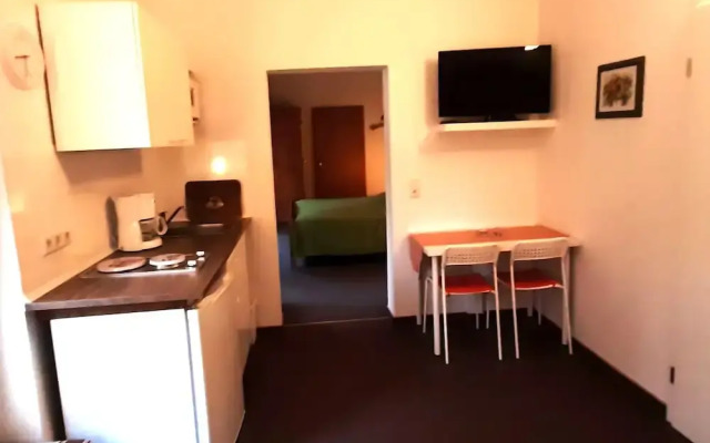 Apartment Near Forest for 2 Person