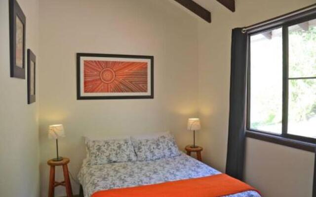 Barrels Beach House, 28 Dulconghi Street