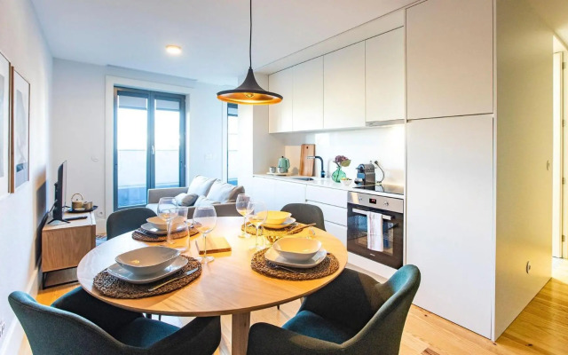 Stylish Studio w/ AC & Balcony by LovelyStay