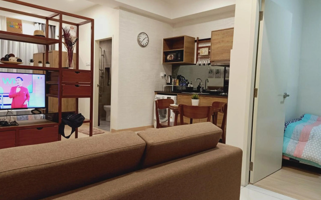 Desiran @ Timurbay - seafront studio apartment with WiFi